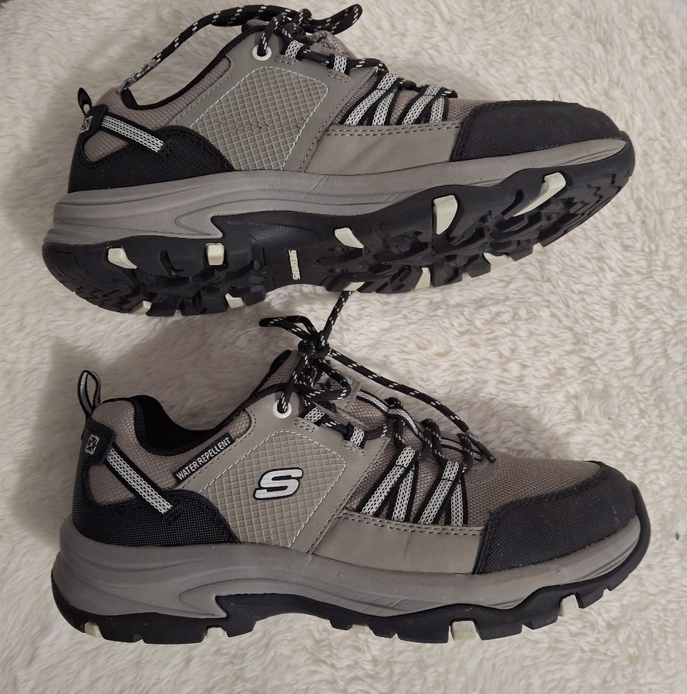 Skechers Trego Drift Women's Gray and Black Outdoor Shoes Size 9.